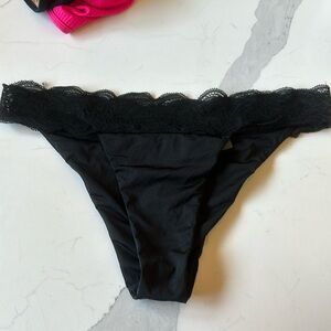 Large beach bunny, bottom with lace detail along the side.